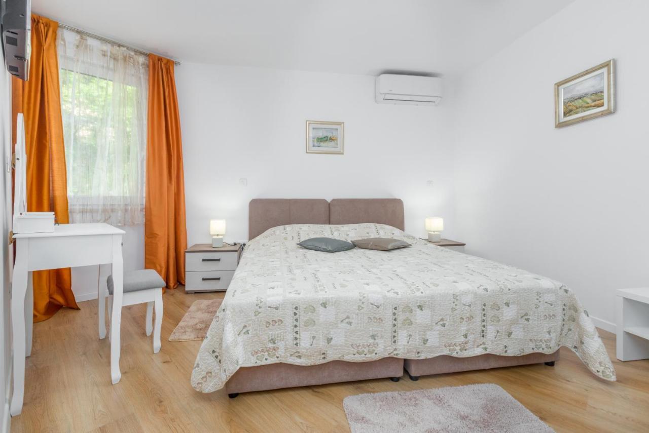 Apartman Porec Center Sea Apartment Екстериор снимка